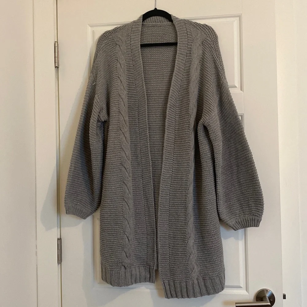 Chunky Cable knit Sweater - Picture 1 of 1